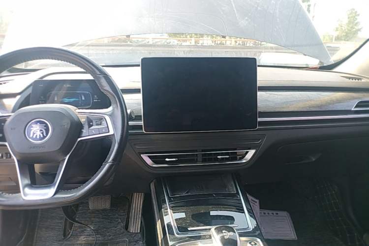 Used BYD Qin Pro New Energy 2019 EV Super Edition High-Power Long-Range Smart-Connected Cutting-Edge Model Audio And AC Panel