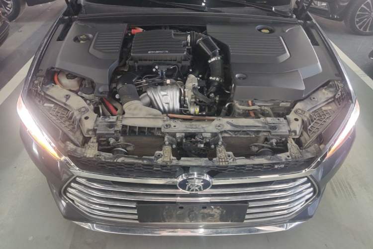 Used BYD Qin Pro New Energy 2019 DM Super Edition 1.5TI Automatic Smart Connect Enjoyment Model China VI Standard Engine Bay