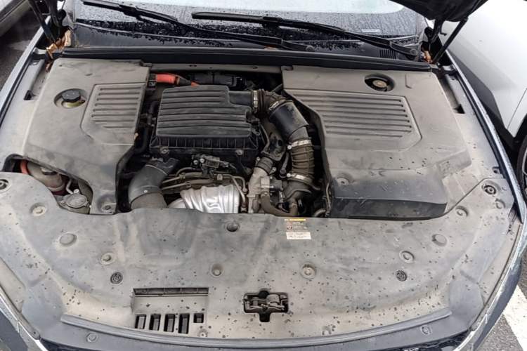 Used BYD Qin Pro New Energy 2019 DM Super Edition 1.5TI Automatic Smart Connect Prestige Model China VI Standard Engine Bay