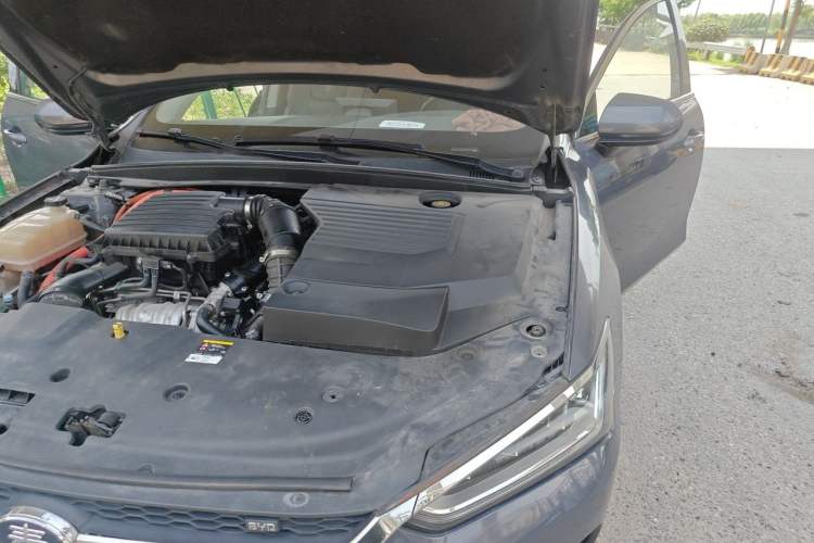 Used BYD Qin Pro New Energy 2019 DM Super Edition 1.5TI Automatic Smart Connect X-Trail Model China VI Standard Engine Bay Left