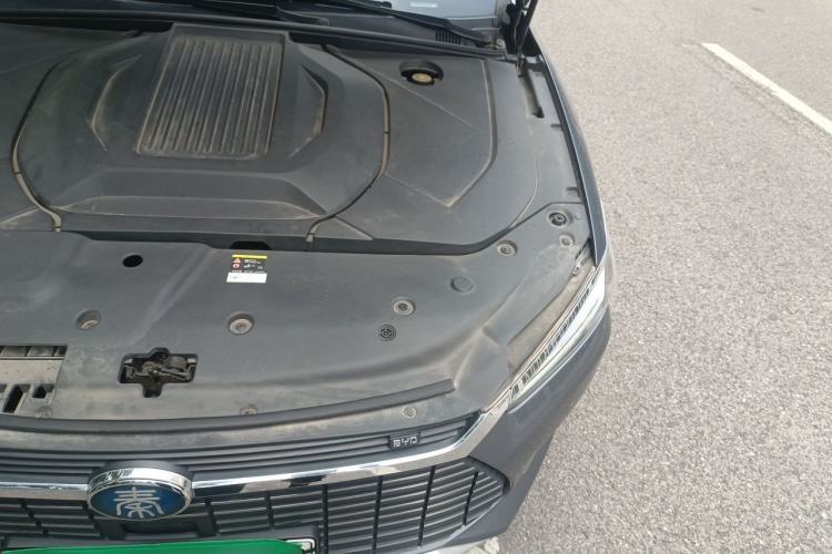 Used BYD Qin Pro New Energy 2019 EV Super Edition High-Power Long-Range Smart-Connected Cutting-Edge Model Engine Bay Left