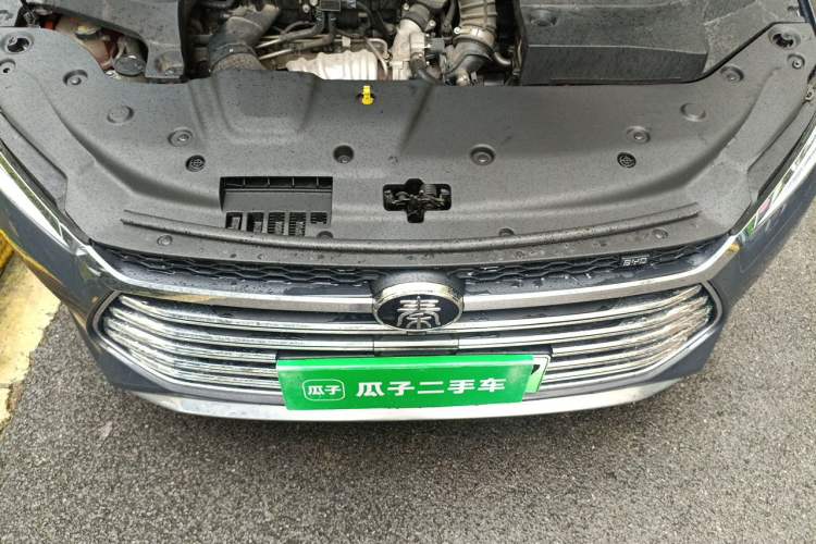 Used BYD Qin Pro New Energy 2019 DM Super Edition 1.5TI Automatic Smart Connect X-Trail Model China VI Standard Engine Bay