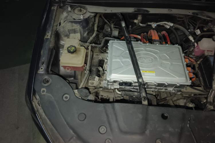 Used BYD Qin Pro New Energy 2019 EV Super Edition High-Power Long-Range Smart-Connected Leading Model Engine Bay Right