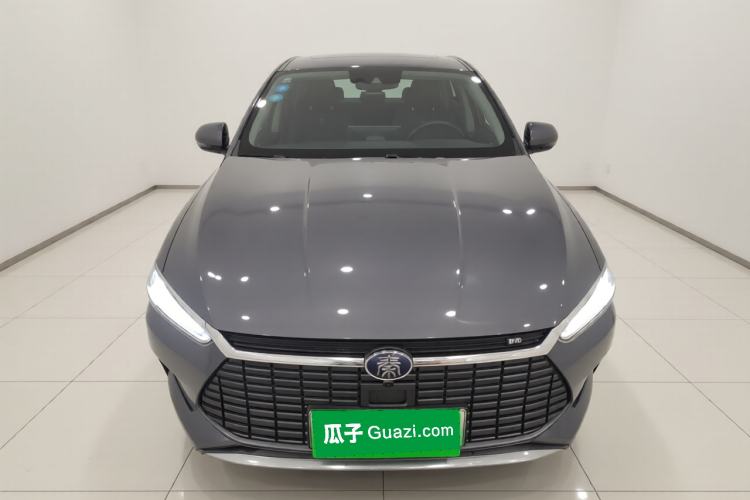 Used BYD Qin Pro New Energy 2019 EV Super Edition High-Power Smart Connect Luxurious Model Front