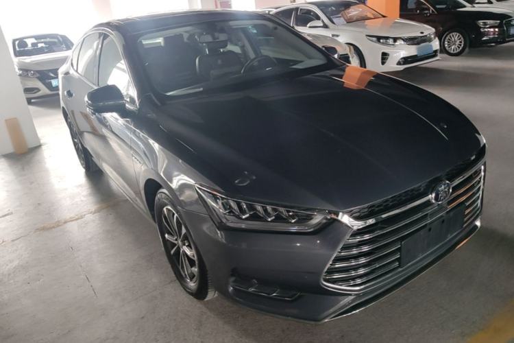 Used BYD Qin Pro New Energy 2019 DM Super Edition 1.5TI Automatic Smart Connect X-Trail Model China VI Standard Front Right 45 Deg