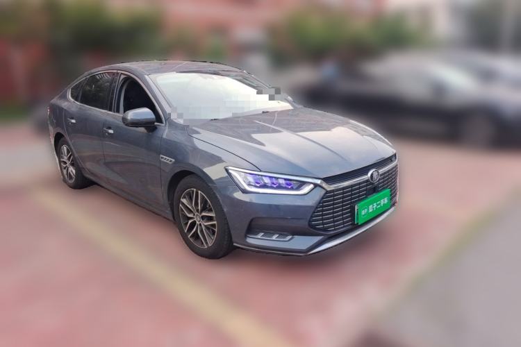 Used BYD Qin Pro New Energy 2019 EV Super Edition High-Power Long-Range Smart-Connected Cutting-Edge Model Front Right 45 Deg
