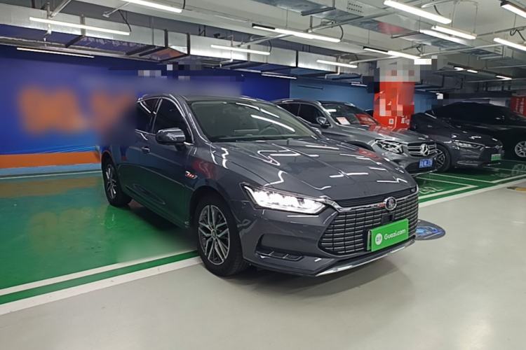 Used BYD Qin Pro New Energy 2019 EV Super Edition High-Power Long-Range Smart-Connected Cutting-Edge Model Front Right 45 Deg