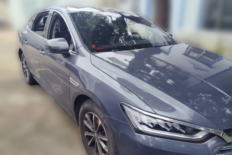 Used BYD Qin Pro New Energy 2019 DM Super Edition 1.5TI Automatic Smart Connect X-Trail Model China VI Standard Front Right 45 Deg