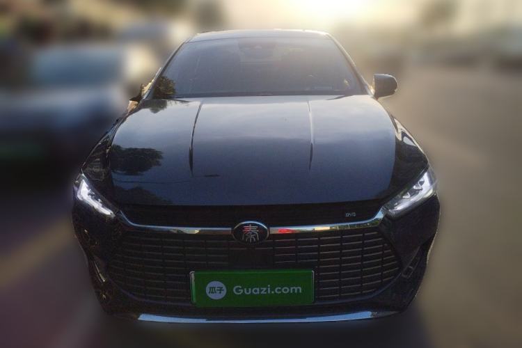 Used BYD Qin Pro New Energy 2019 EV Super Edition High-Power Smart Connect Luxurious Model Front