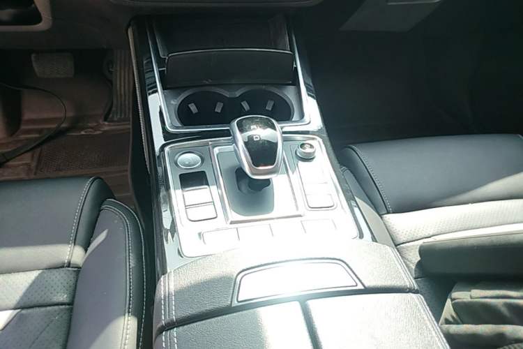 Used BYD Qin Pro New Energy 2019 EV Super Edition High-Power Long-Range Smart-Connected Cutting-Edge Model Gear Lever