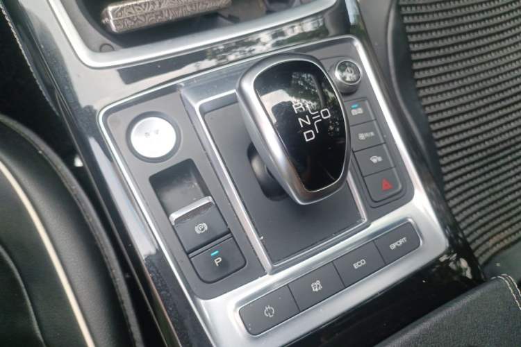 Used BYD Qin Pro New Energy 2019 EV Super Edition High-Power Long-Range Smart-Connected Cutting-Edge Model Gear Lever
