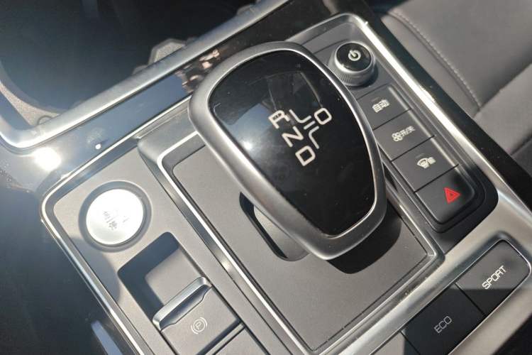 Used BYD Qin Pro New Energy 2019 DM Super Edition 1.5TI Automatic Smart Connect X-Trail Model China VI Standard Gear Lever