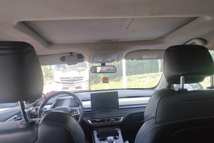 Used BYD Qin Pro New Energy 2019 DM Super Edition 1.5TI Automatic Smart Connect X-Trail Model China VI Standard Headliner