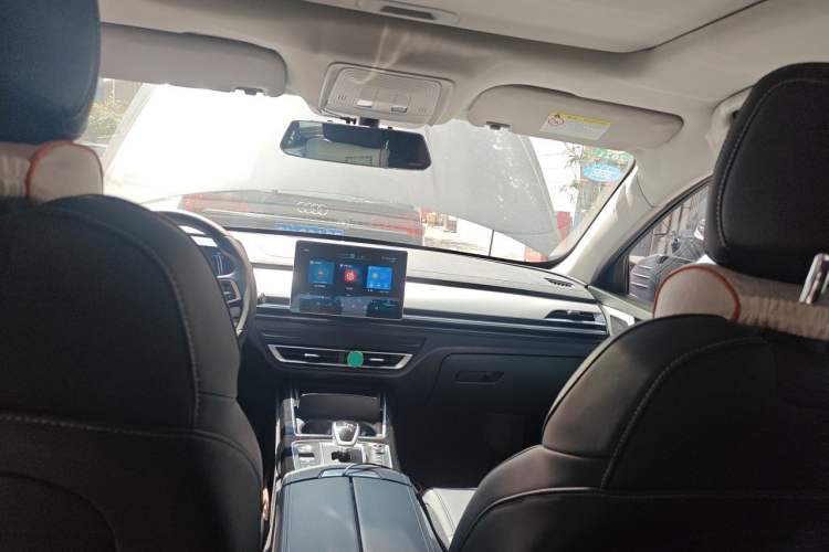 Used BYD Qin Pro New Energy 2019 DM Super Edition 1.5TI Automatic Smart Connect X-Trail Model China VI Standard Headliner