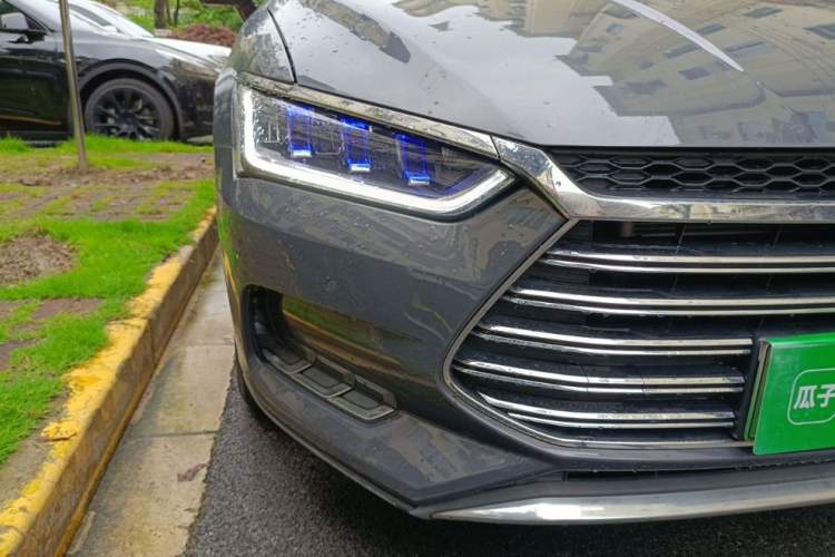Used BYD Qin Pro New Energy 2019 DM Super Edition 1.5TI Automatic Smart Connect X-Trail Model China VI Standard Interior 5