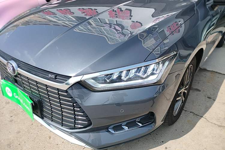 Used BYD Qin Pro New Energy 2019 EV Super Edition High-Power Long-Range Smart-Connected Cutting-Edge Model Left Front Headlight