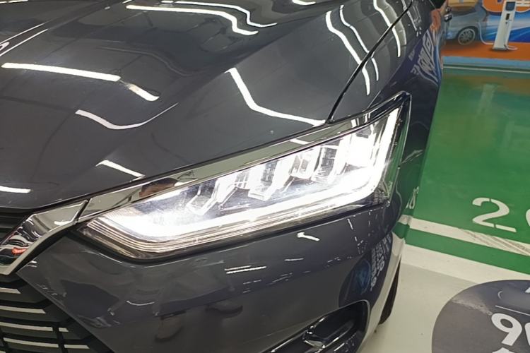 Used BYD Qin Pro New Energy 2019 EV Super Edition High-Power Long-Range Smart-Connected Cutting-Edge Model Left Front Headlight