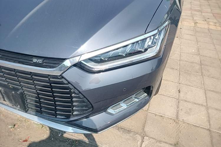 Used BYD Qin Pro New Energy 2019 EV Super Edition High-Power Long-Range Smart-Connected Cutting-Edge Model Left Front Headlight