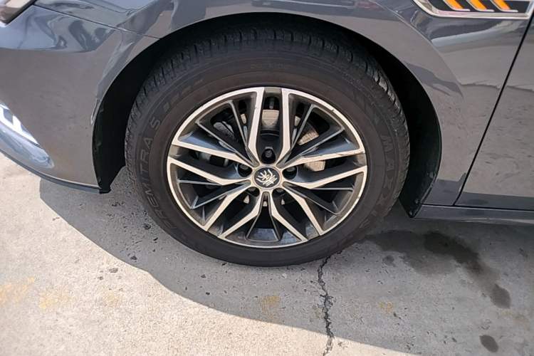 Used BYD Qin Pro New Energy 2019 EV Super Edition High-Power Long-Range Smart-Connected Cutting-Edge Model Left Front Wheel Hub