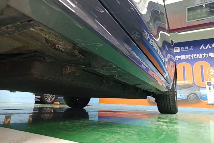 Used BYD Qin Pro New Energy 2019 EV Super Edition High-Power Long-Range Smart-Connected Cutting-Edge Model Left Side Sill