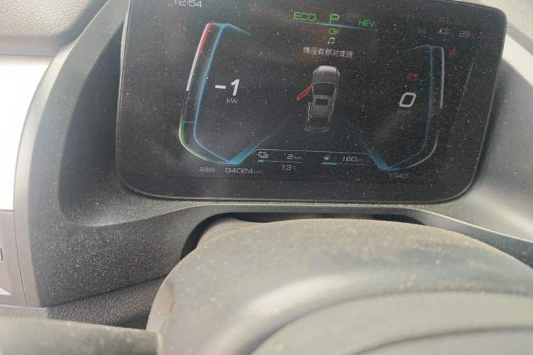 Used BYD Qin Pro New Energy 2019 DM Super Edition 1.5TI Automatic Smart Connect Prestige Model China VI Standard Odometer Close Up