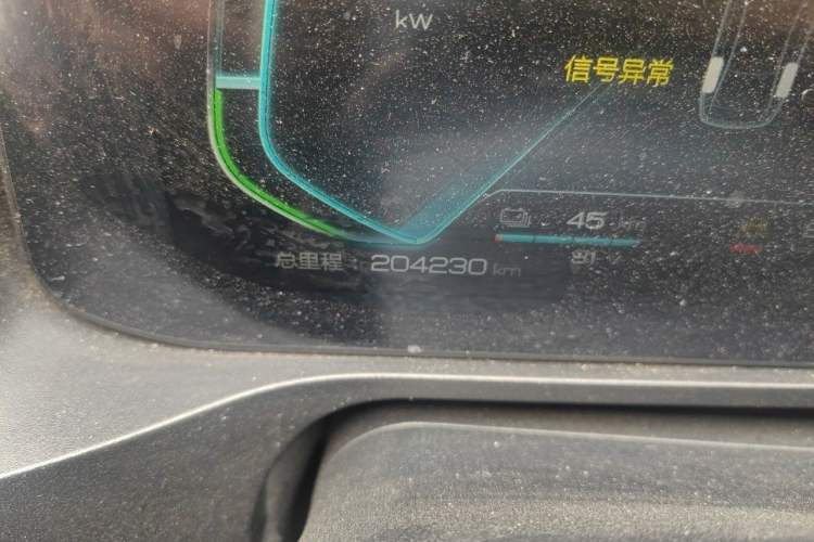 Used BYD Qin Pro New Energy 2019 DM Super Edition 1.5TI Automatic Smart Connect X-Trail Model China VI Standard Odometer Close Up