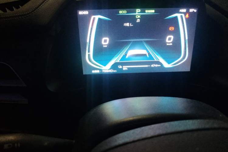 Used BYD Qin Pro New Energy 2019 EV Super Edition High-Power Long-Range Smart-Connected Cutting-Edge Model Odometer Close Up