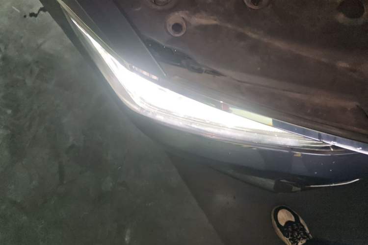 Used BYD Qin Pro New Energy 2019 DM Super Edition 1.5TI Automatic Smart Connect X-Trail Model China V Standard Right Front Headlight