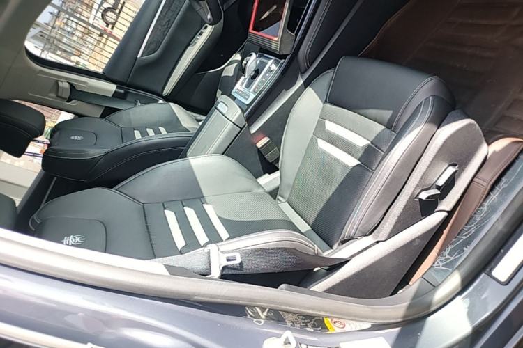 Used BYD Qin Pro New Energy 2019 EV Super Edition High-Power Long-Range Smart-Connected Cutting-Edge Model Right Front Seat
