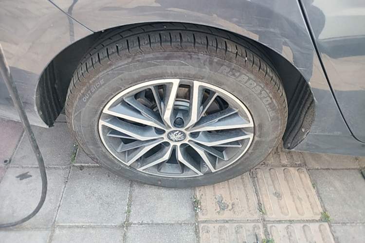 Used BYD Qin Pro New Energy 2019 EV Super Edition High-Power Long-Range Smart-Connected Cutting-Edge Model Right Rear Wheel Hub