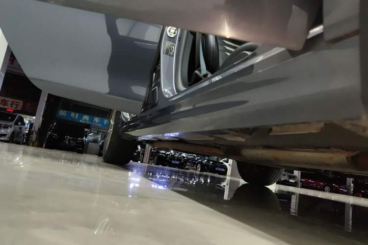 Used BYD Qin Pro New Energy 2019 DM Super Edition 1.5TI Automatic Smart Connect X-Trail Model China VI Standard Right Side Sill