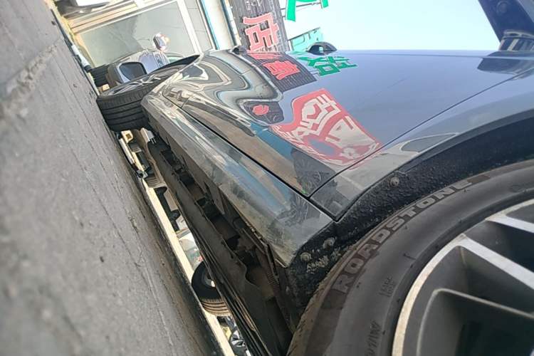 Used BYD Qin Pro New Energy 2019 EV Super Edition High-Power Long-Range Smart-Connected Cutting-Edge Model Right Side Sill