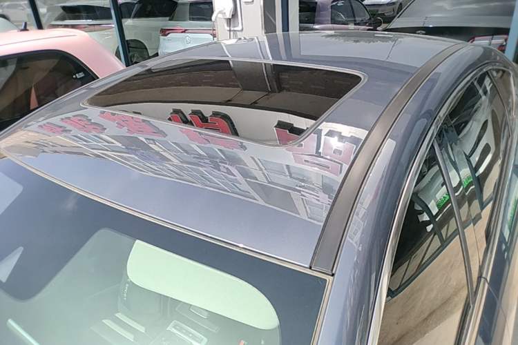 Used BYD Qin Pro New Energy 2019 EV Super Edition High-Power Long-Range Smart-Connected Cutting-Edge Model Roof