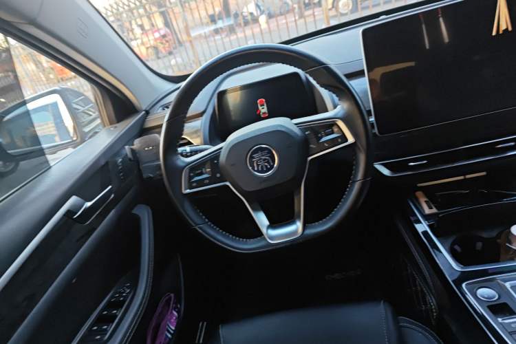 Used BYD Qin Pro New Energy 2019 EV Super Edition High-Power Long-Range Smart-Connected Cutting-Edge Model Steering Wheel