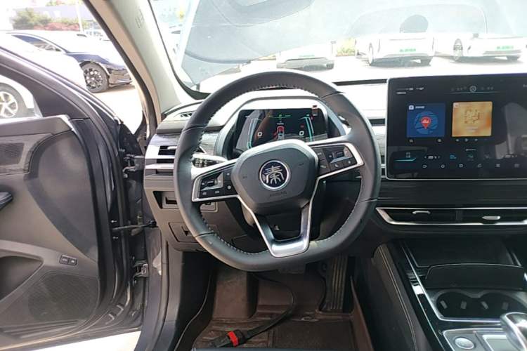Used BYD Qin Pro New Energy 2019 EV Super Edition High-Power Long-Range Smart-Connected Cutting-Edge Model Steering Wheel