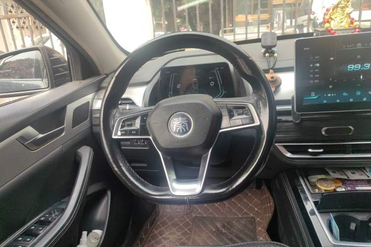 Used BYD Qin Pro New Energy 2019 DM Super Edition 1.5TI Automatic Smart Connect X-Trail Model China VI Standard Steering Wheel