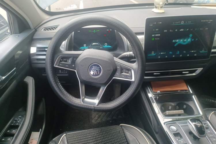 Used BYD Qin Pro New Energy 2019 EV Super Edition High-Power Long-Range Smart-Connected Cutting-Edge Model Steering Wheel