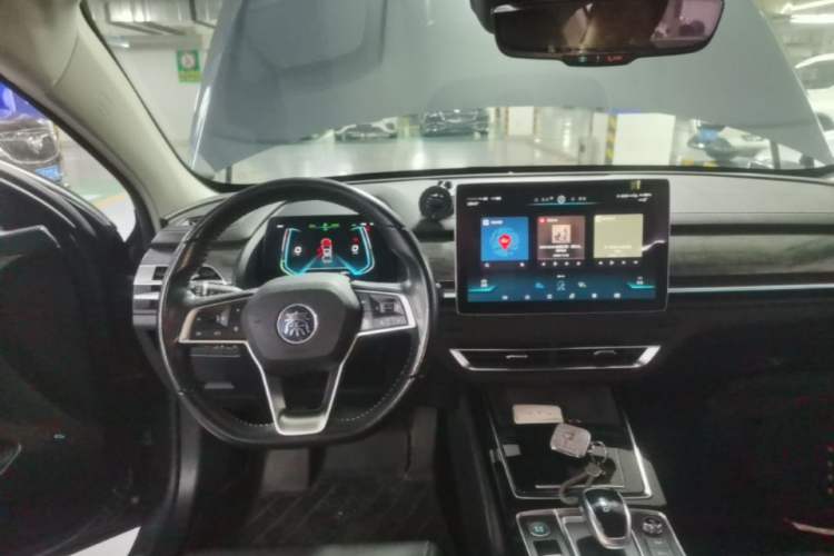 Used BYD Qin Pro New Energy 2019 EV Super Edition High-Power Smart Connect Luxurious Model Steering Wheel
