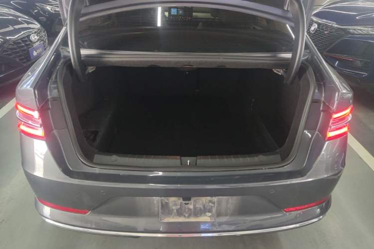 Used BYD Qin Pro New Energy 2019 DM Super Edition 1.5TI Automatic Smart Connect Enjoyment Model China VI Standard Trunk