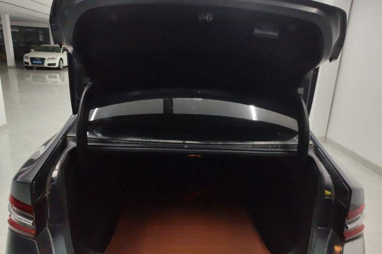 Used BYD Qin Pro New Energy 2019 DM Super Edition 1.5TI Automatic Smart Connect X-Trail Model China VI Standard Trunk