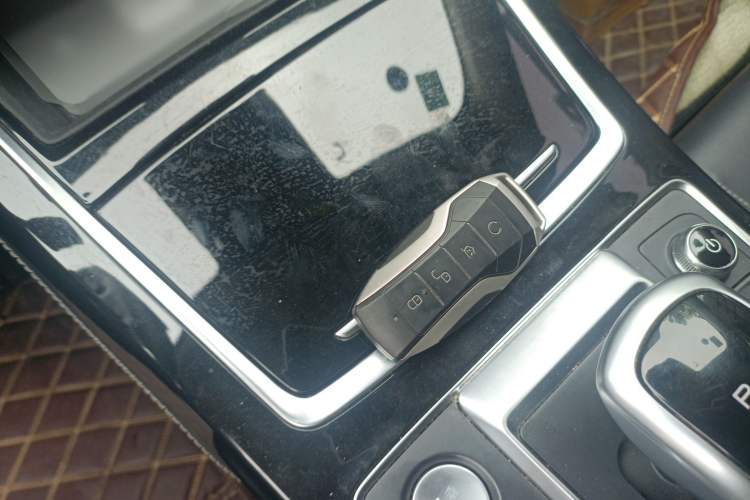 Used BYD Qin Pro New Energy 2019 EV Super Edition High-Power Smart Connect & Premium Model Vehicle Key
