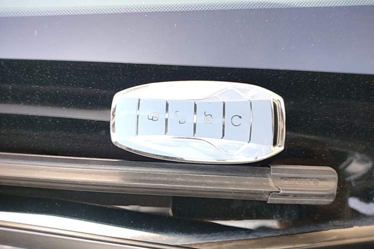 Used BYD Qin Pro New Energy 2019 EV Super Edition High-Power Long-Range Smart-Connected Cutting-Edge Model Vehicle Key