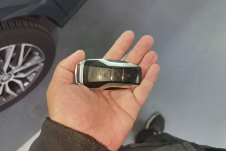 Used BYD Qin Pro New Energy 2019 EV Super Edition High-Power Smart Connect Luxurious Model Vehicle Key