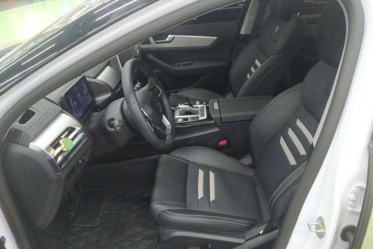 Used BYD Qin Pro New Energy 2019 DM Super Edition 1.5TI Automatic Smart Connect Enjoyment Model China VI Standard Left Front Seat