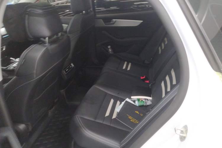 Used BYD Qin Pro New Energy 2019 DM Super Edition 1.5TI Automatic Smart Connect Enjoyment Model China VI Standard Left Rear Seat