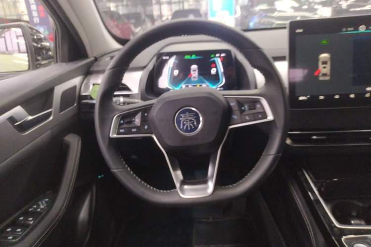 Used BYD Qin Pro New Energy 2019 DM Super Edition 1.5TI Automatic Smart Connect Enjoyment Model China VI Standard Steering Wheel