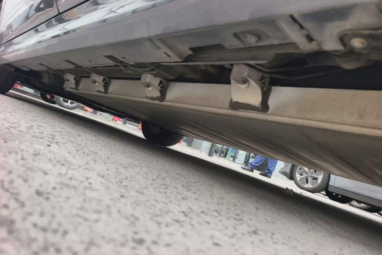 Used BYD Qin Pro New Energy 2019 EV Super Edition High-Power Smart Connect & Premium Model Chassis Rear Left