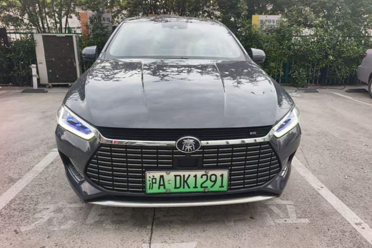 Used BYD Qin Pro New Energy 2019 EV Super Edition High-Power Smart Connect & Premium Model Front