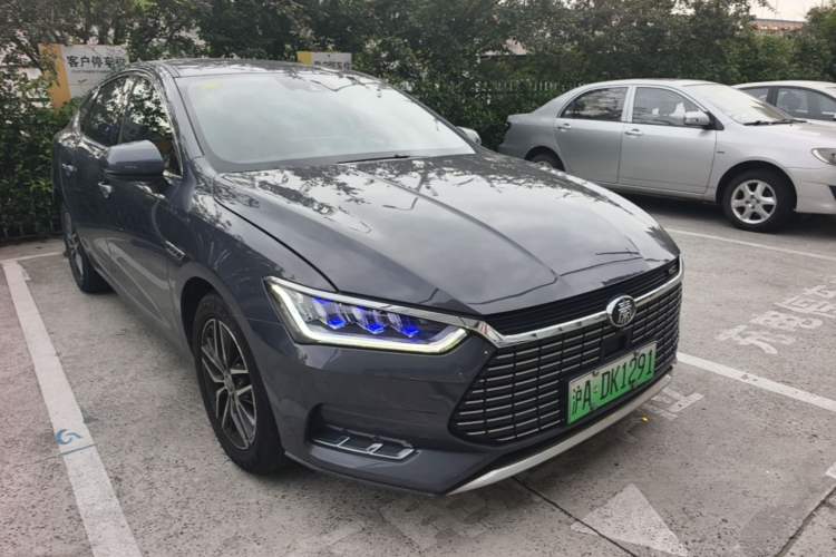 Used BYD Qin Pro New Energy 2019 EV Super Edition High-Power Smart Connect & Premium Model Front Right 45 Deg