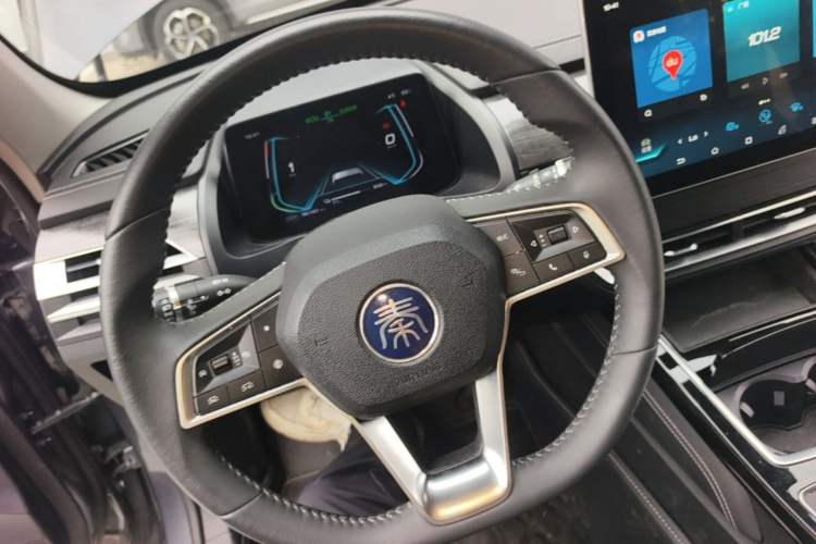 Used BYD Qin Pro New Energy 2019 EV Super Edition High-Power Smart Connect & Premium Model Steering Wheel